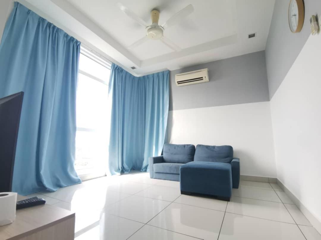 Homestay Kuala Lumpur ; Terminal Tbs ; Bukit Jalil Esterno foto