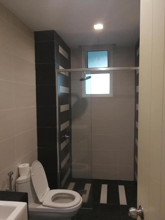 Homestay Kuala Lumpur ; Terminal Tbs ; Bukit Jalil Esterno foto