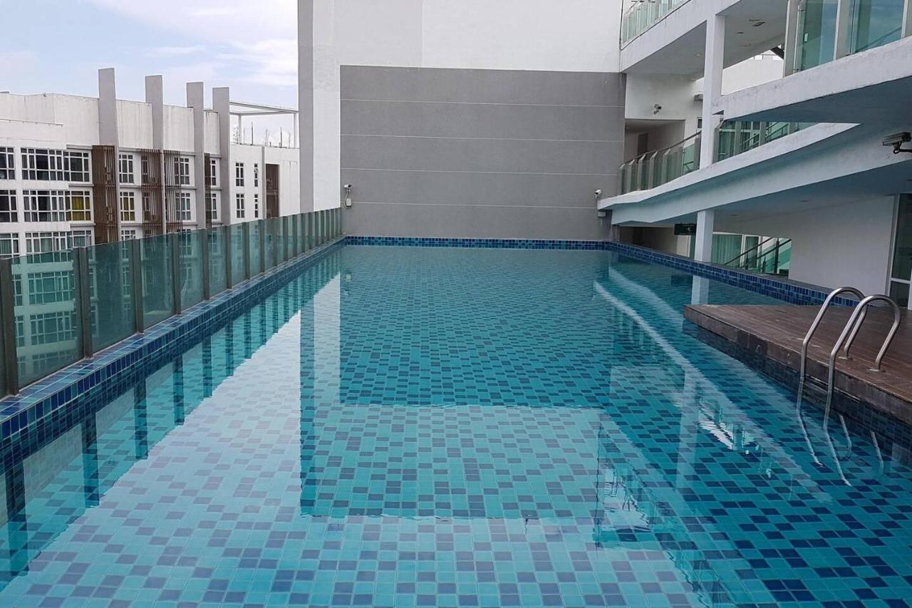 Homestay Kuala Lumpur ; Terminal Tbs ; Bukit Jalil Esterno foto